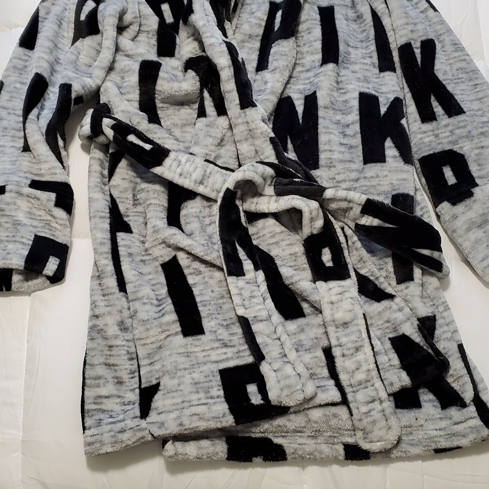 VS Pink robe
